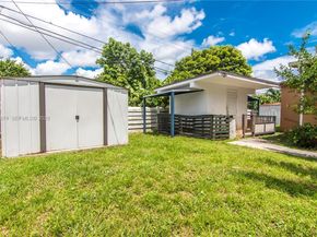 943 W 64th Pl, Hialeah FL 33012