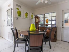 943 W 64th Pl, Hialeah FL 33012