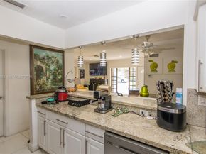 943 W 64th Pl, Hialeah FL 33012