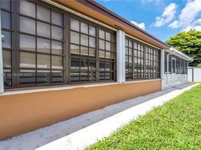 943 W 64th Pl, Hialeah FL 33012