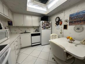 Undisclosed Address #A11759218, Hallandale Beach FL 33009