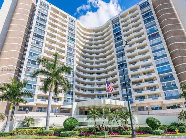 Undisclosed Address #A11759218, Hallandale Beach FL 33009
