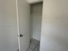 3021 NE 7th Ave, Pompano Beach FL 33064