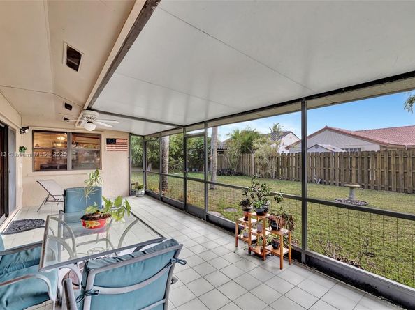 5911 Epsom Ln, Davie FL 33331