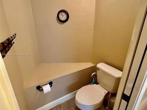 2102 NW 193rd Ave, Pembroke Pines FL 33029