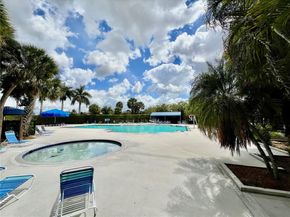 2102 NW 193rd Ave, Pembroke Pines FL 33029