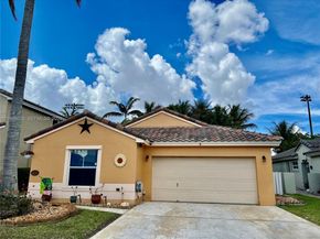 2102 NW 193rd Ave, Pembroke Pines FL 33029