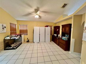 2102 NW 193rd Ave, Pembroke Pines FL 33029