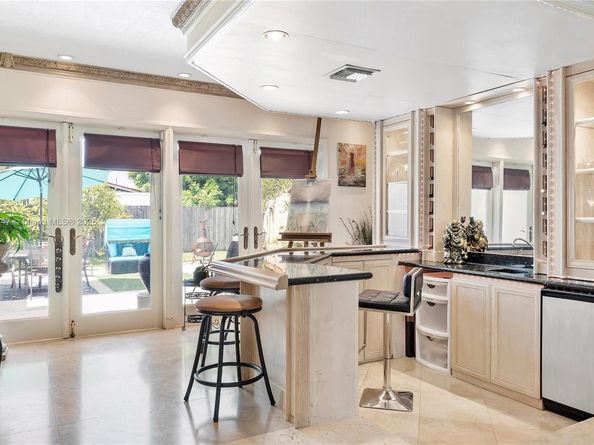 65 NE 209th Ter, Miami Gardens FL 33179