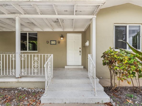 426 SW 26th Rd, Miami FL 33129