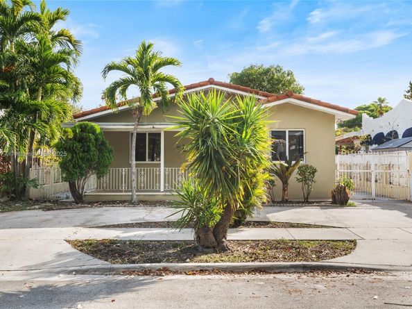 426 SW 26th Rd, Miami FL 33129