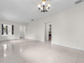 426 SW 26th Rd, Miami FL 33129