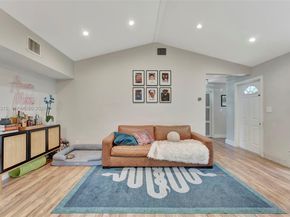 3043 Hayes Street, Hollywood FL 33021