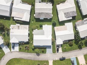 2106 Alfred Dr, Boynton Beach FL 33426