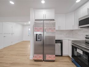 2106 Alfred Dr, Boynton Beach FL 33426