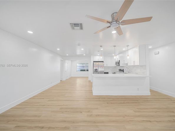 2106 Alfred Dr, Boynton Beach FL 33426