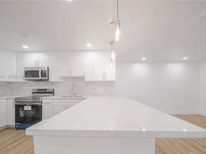 2106 Alfred Dr, Boynton Beach FL 33426