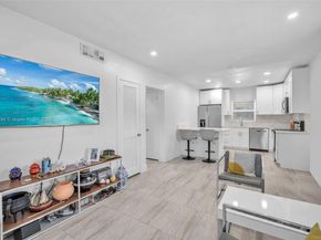1581 NE 34th Ct 115, Oakland Park FL 33334