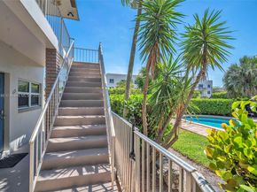 1581 NE 34th Ct 115, Oakland Park FL 33334