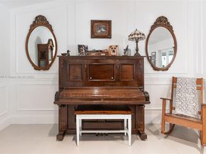 8513 SW 169 Ter, Palmetto Bay FL 33157