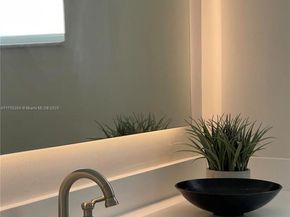 8513 SW 169 Ter, Palmetto Bay FL 33157