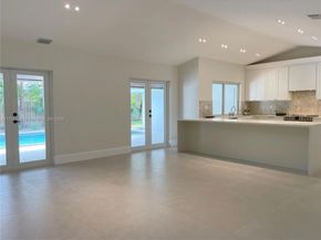 8513 SW 169 Ter, Palmetto Bay FL 33157