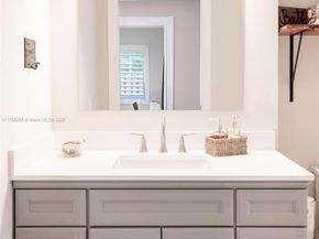 8513 SW 169 Ter, Palmetto Bay FL 33157