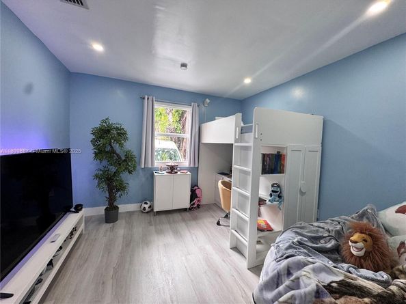 6159 SW 22nd St, Miami FL 33155