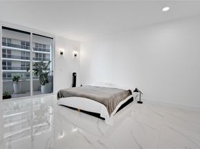 1800 N Bayshore Dr 512, Miami FL 33132