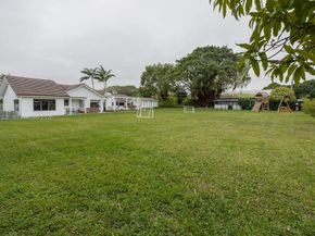 11301 SW 95th St, Miami FL 33176