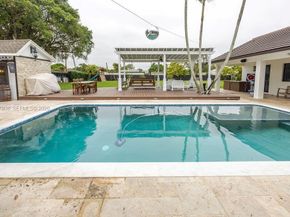 11301 SW 95th St, Miami FL 33176