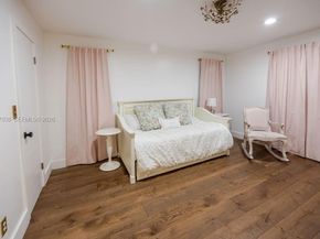 11301 SW 95th St, Miami FL 33176