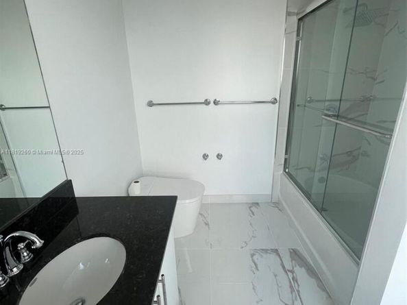 7350 SW 89th St 2011S, Miami FL 33156