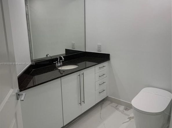 7350 SW 89th St 2011S, Miami FL 33156