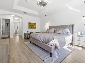 11372 NW 72nd Ter, Doral FL 33178