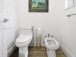 11372 NW 72nd Ter, Doral FL 33178