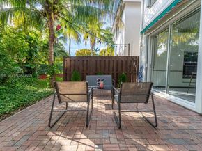 11372 NW 72nd Ter, Doral FL 33178