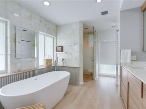 1616 S Bayshore Dr, Miami FL 33133