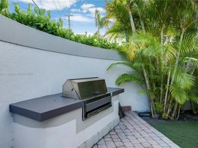 1616 S Bayshore Dr, Miami FL 33133