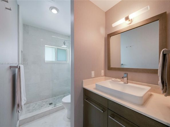 1616 S Bayshore Dr, Miami FL 33133