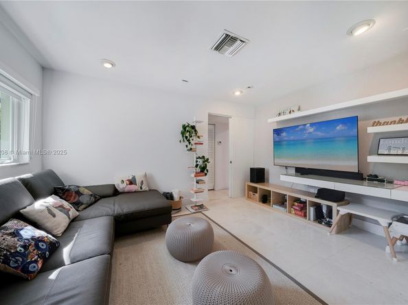 1616 S Bayshore Dr, Miami FL 33133