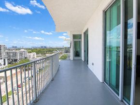 140 S Dixie Hwy 1019, Hollywood FL 33020