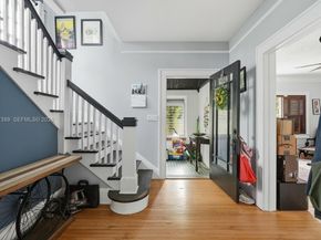 2533 SW 5th St, Miami FL 33135