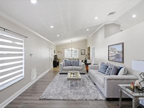 6520 Olde Moat Way, Davie FL 33331