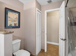 6520 Olde Moat Way, Davie FL 33331