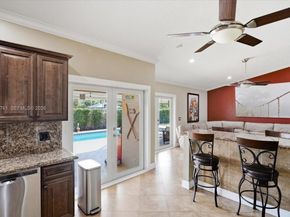 6520 Olde Moat Way, Davie FL 33331