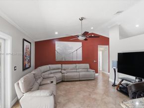 6520 Olde Moat Way, Davie FL 33331