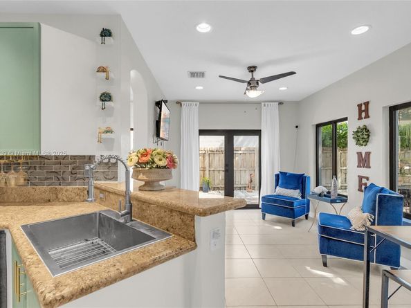 1635 SE 20th Ter, Homestead FL 33035