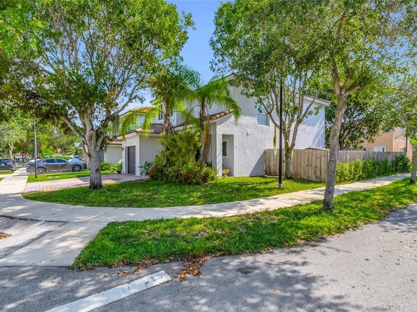 1635 SE 20th Ter, Homestead FL 33035