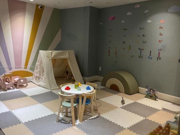 18201 Collins Ave 1408, Sunny Isles Beach FL 33160